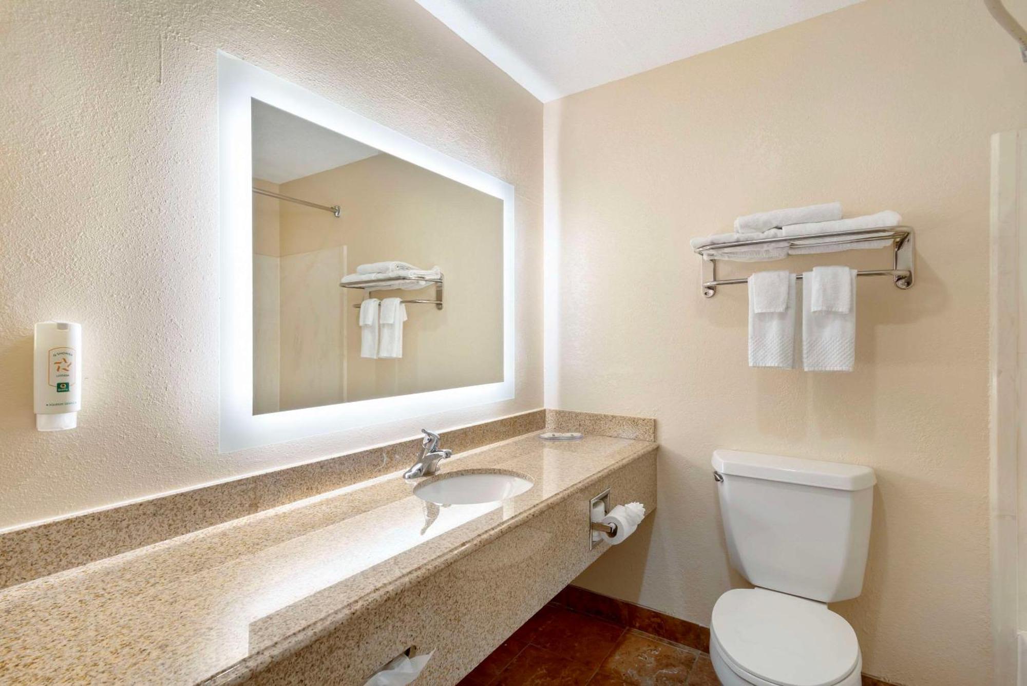 Quality Inn Valley - West Point Dış mekan fotoğraf