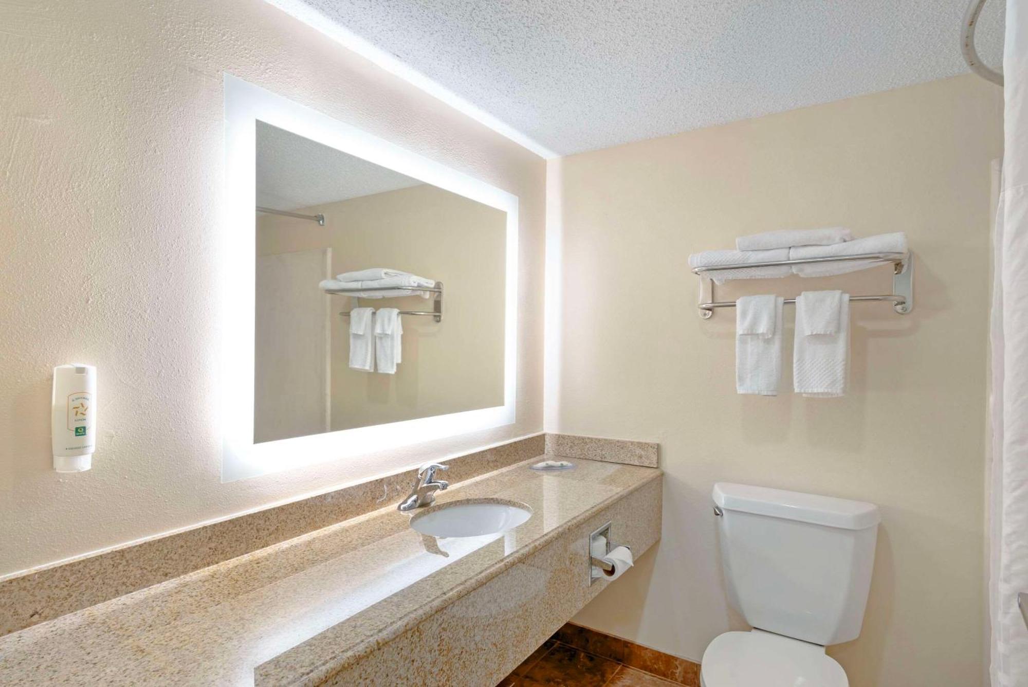 Quality Inn Valley - West Point Dış mekan fotoğraf